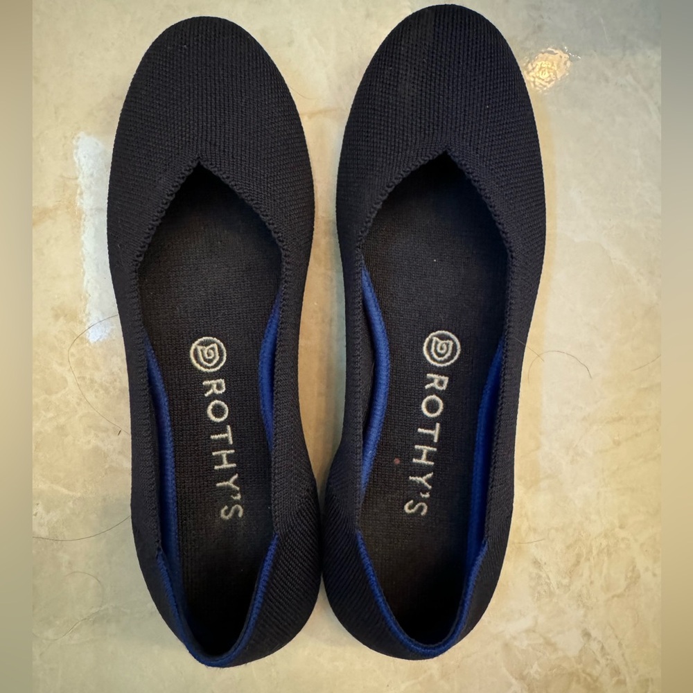 Navy blue Rothy’s size 9